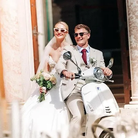 Апартаменты Alexis House