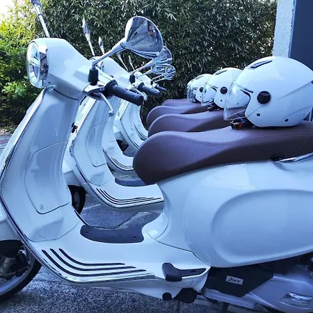 Alexis House Апартаменты Варенна